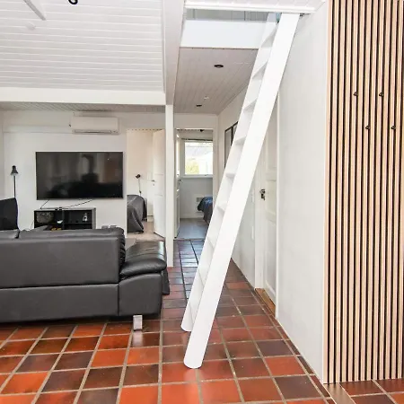 Homely Holiday In Juelsminde With Sauna *