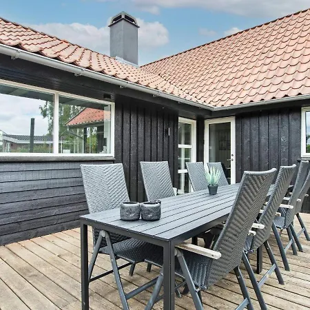 Homely Holiday In Juelsminde With Sauna *