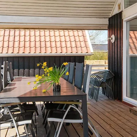 Homely Holiday In Juelsminde With Sauna Hébergement de vacances *